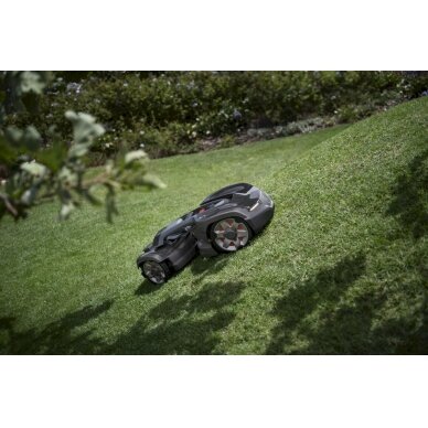 HUSQVARNA AUTOMOWER® 435X AWD 5